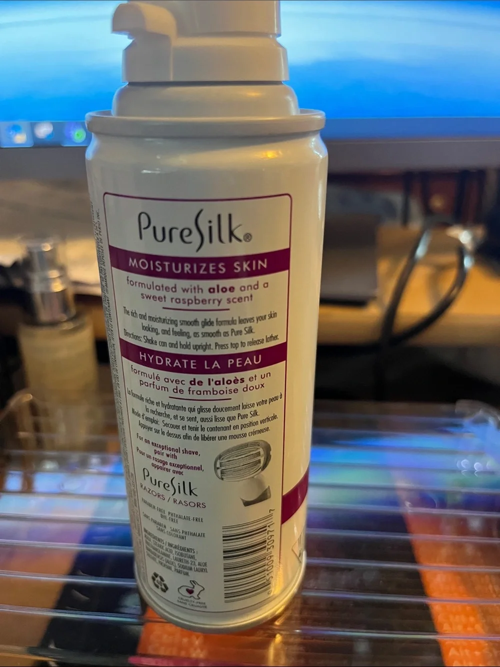 Pure Silk Raspberry Mist Shave Cream - White & Pink